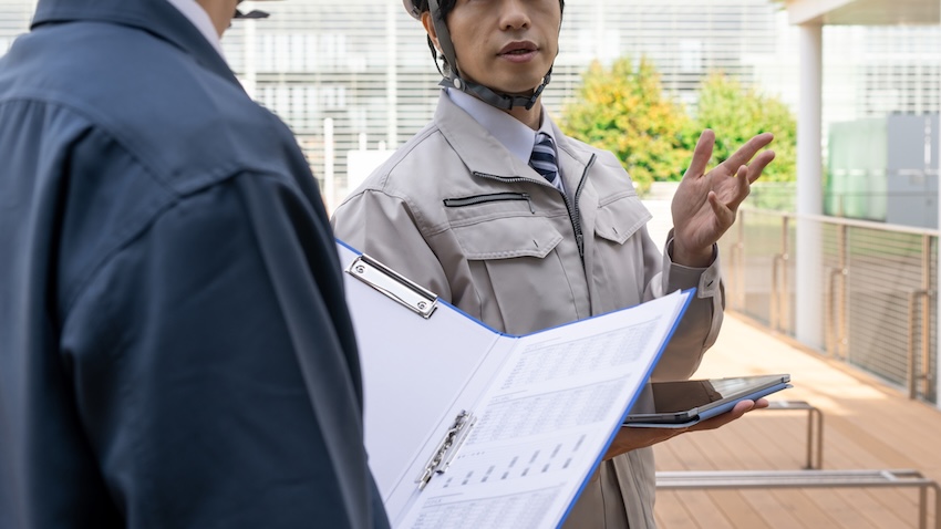 ビルメンテ業の課題_高齢化と人手不足のイメージ